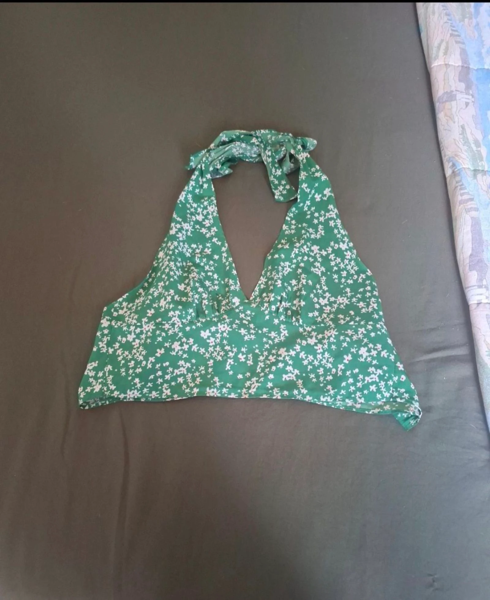 Dos nue vert taille 36  – photo 4